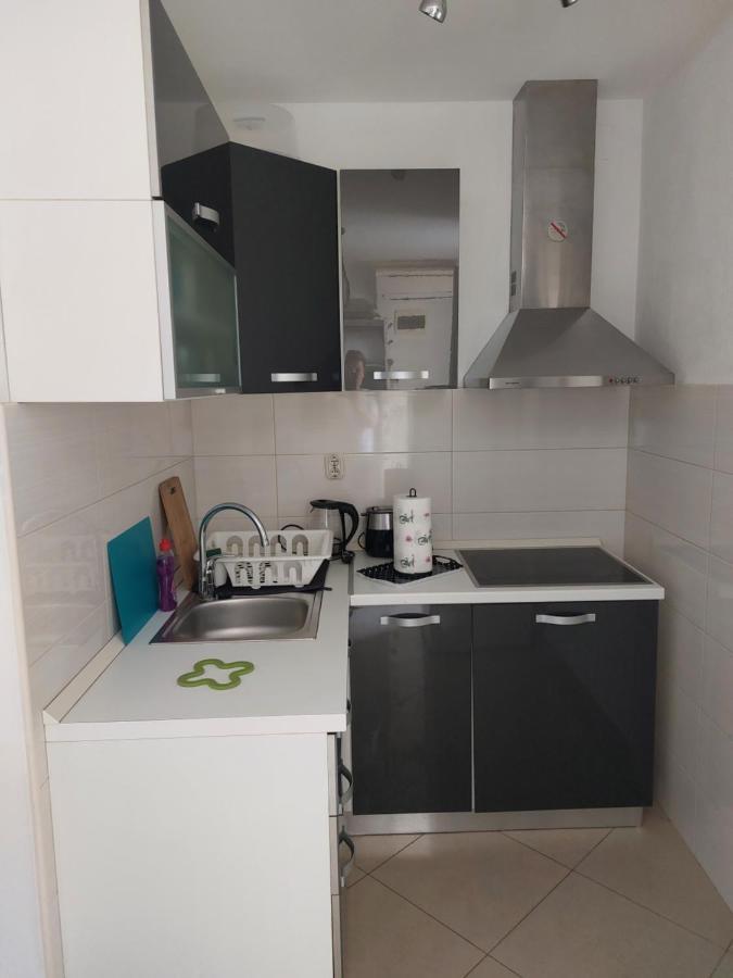 Studio Apartment Klaric Вис Экстерьер фото